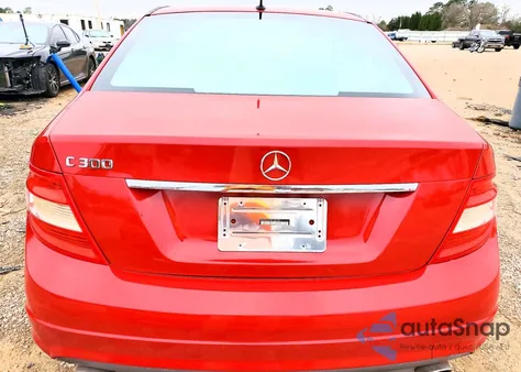 2008 Mercedes-Benz C 300 из США, поврежденный, VIN WDDGF54X38F161197